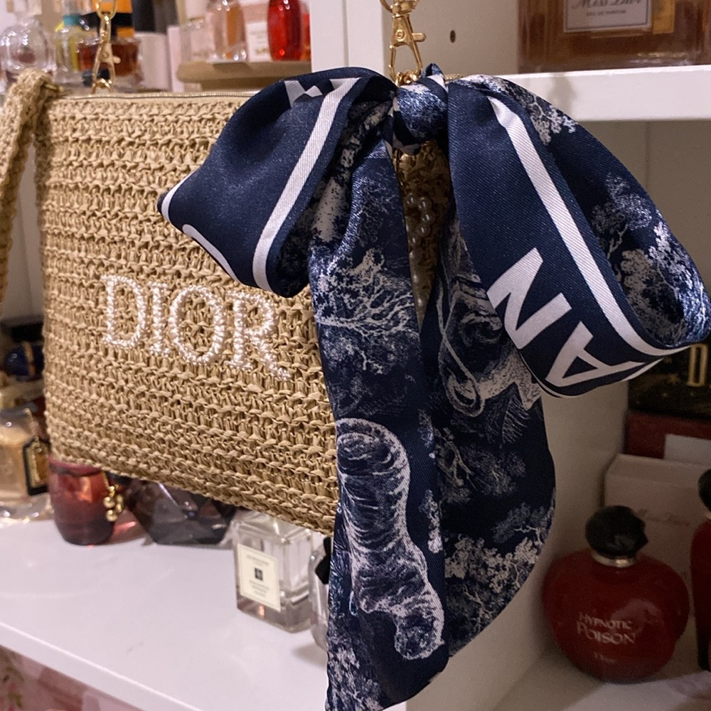 Dior Raffia Pouch - Picture 8 of 11